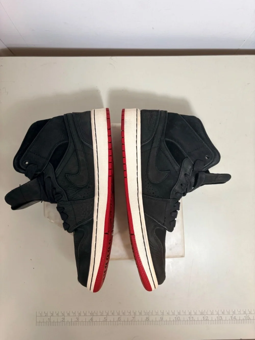 AIR Jordan 1 Mens Size 9 Nouveau Mid Black Red - Picture 6 of 9